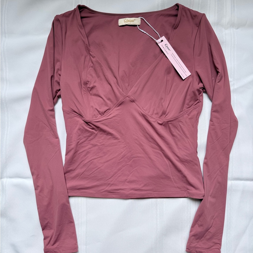 NWT Qinsen top size Large